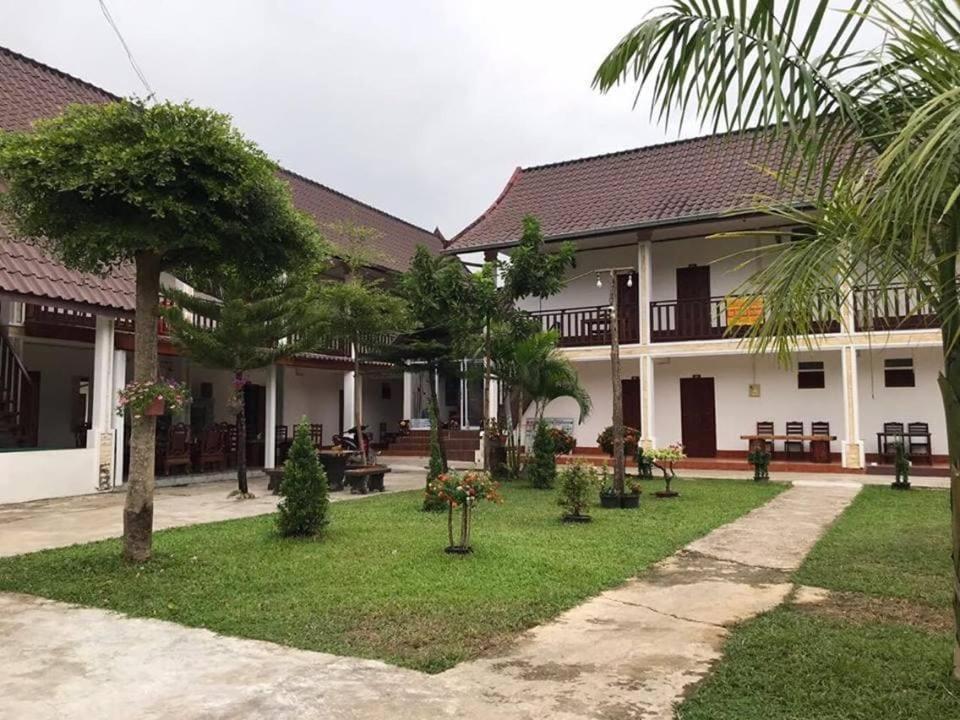 Riverside Garden Hostel Ванг Виенг Екстериор снимка